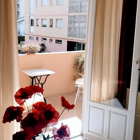 La Victoire Apartment *